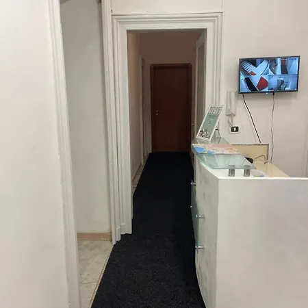 Auberge de jeunesse A I R H1o Naples