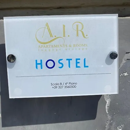 Hostel A I R H1o Napels